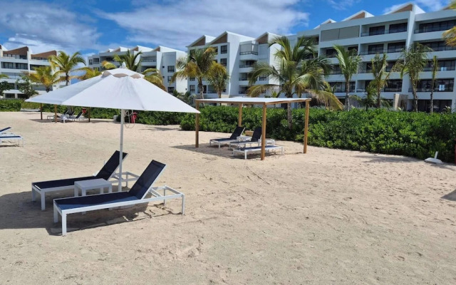 Luxury Beach Penthouse Jacuzzi & Lagoon View