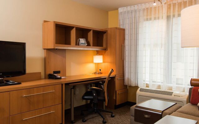 TownePlace Suites Erie