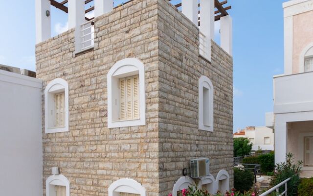 Villagio Bay