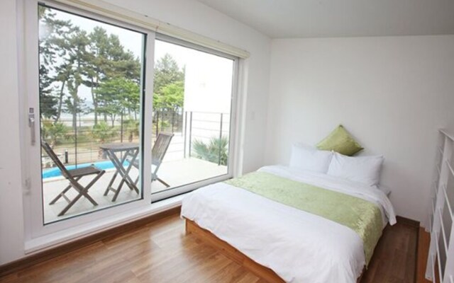 Uljin sanpoli Pension