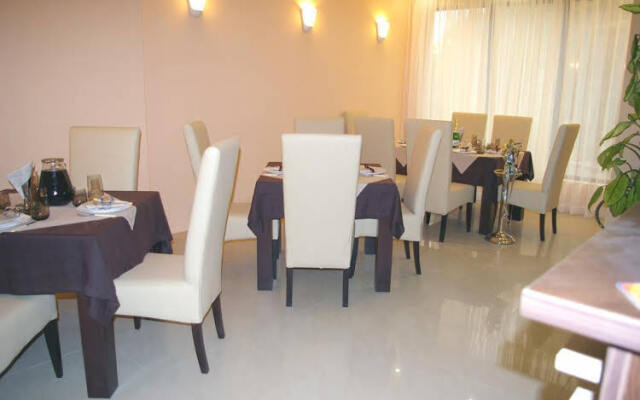 Family Hotel Avramov