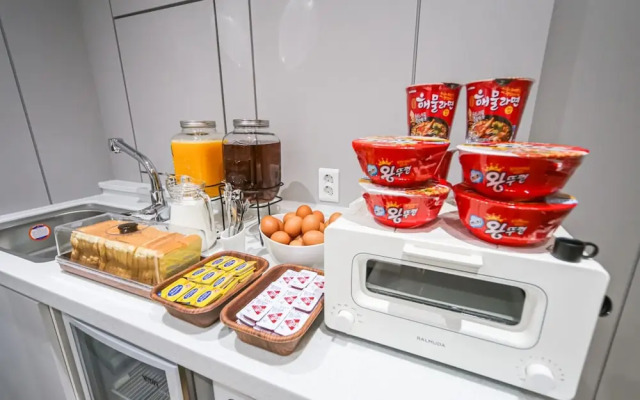 Pohang Jukdo Market Hotel A1