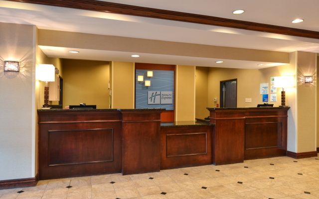 Holiday Inn Express & Suites Cherry by IHG