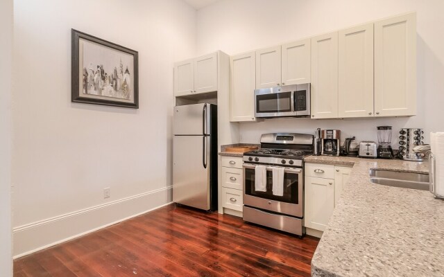 Residences Du Carondelet by Hosteeva