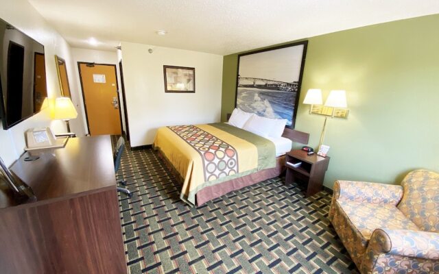 Super 8 Newport News/Jefferson Ave