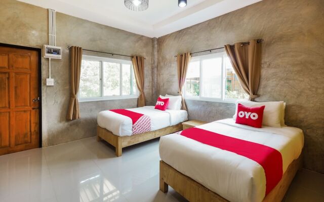 OYO 976 Sandee