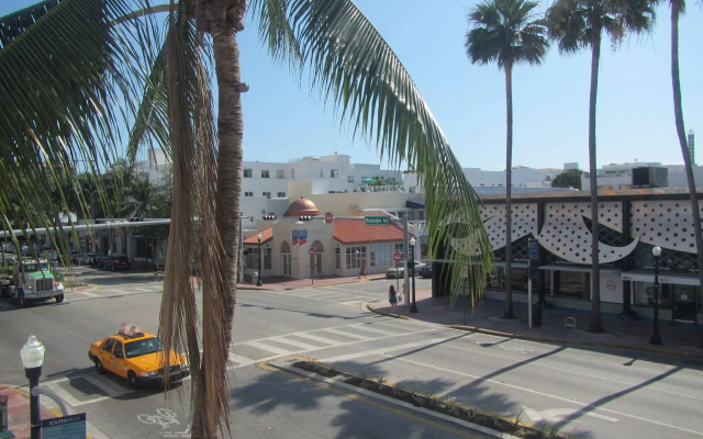 Royal South Beach Hotel