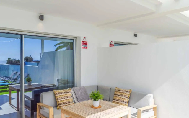 Marina Suite Villa Azul
