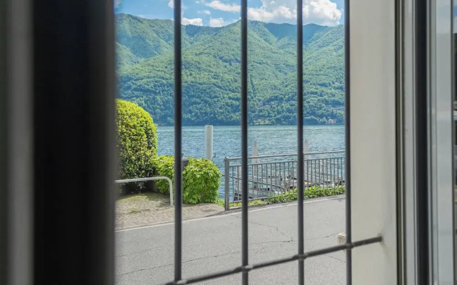 Piccola Como Lotus by Rent all Como