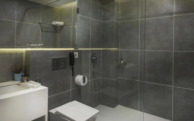 10 Park Street Hotel & Banquets