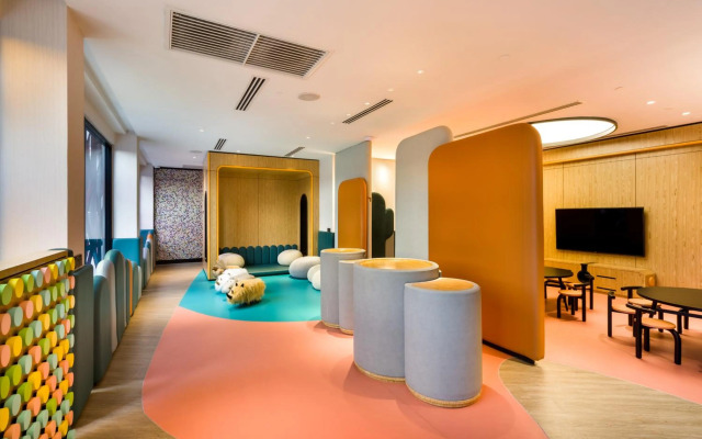 M Resort & Hotel