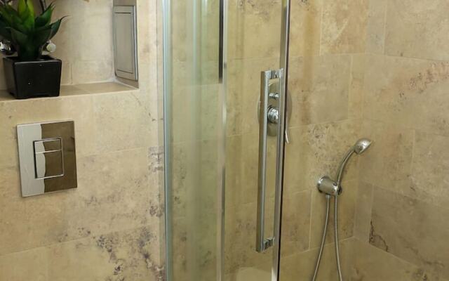 FM Luxury 1-BDR Apartment - Dream & Love