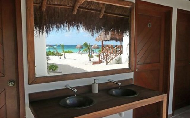 Almaplena Eco Beach Resort