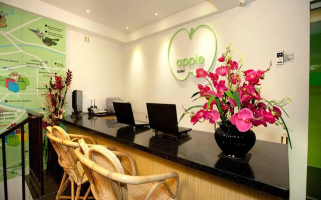 Apple Hotel