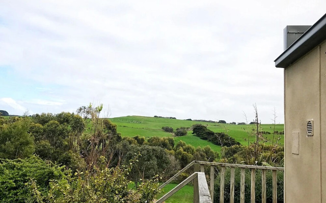 Hill's Creek Holiday Home