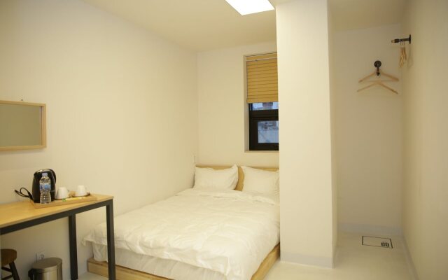 96BunZ Travellers Lodge