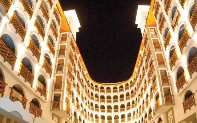 Quattro Beach Spa & Resort Hotel