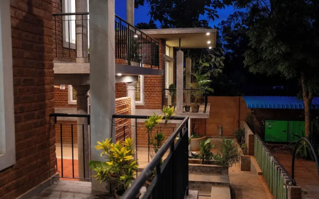Vana by Loka - Self Catered Studios