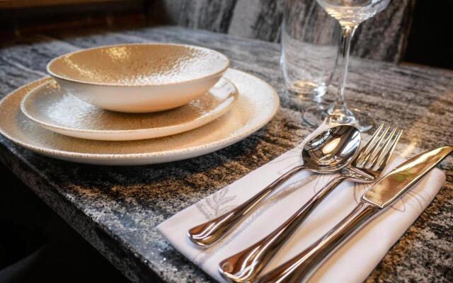 Padstow Escapes - The Long Room Luxury Apartment