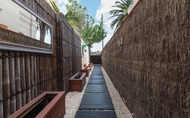 The Jetty Beach Apartment by Ready Set Host