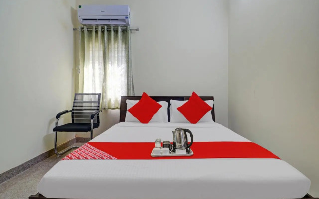 OYO 70303 S V Residency Kajaguda