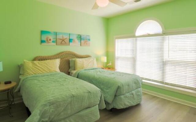 Cypress Bend #913 Condo