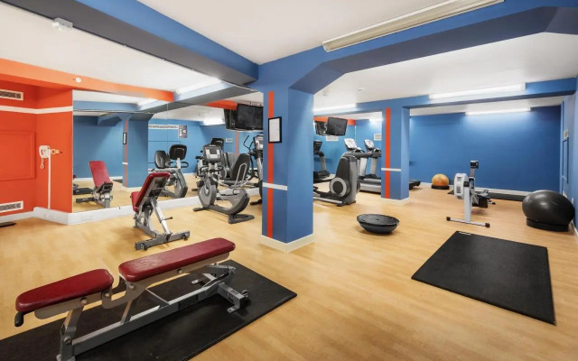 Courtyard by Marriott London Gatwick Airport