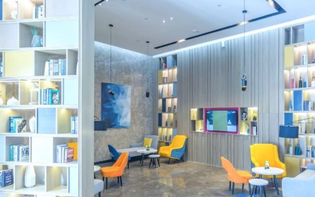 Yishang Hotel (Yangjiang Baili Plaza Donghuicheng)