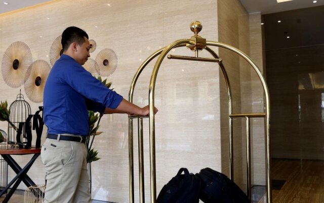 Lotus Blu Hotel