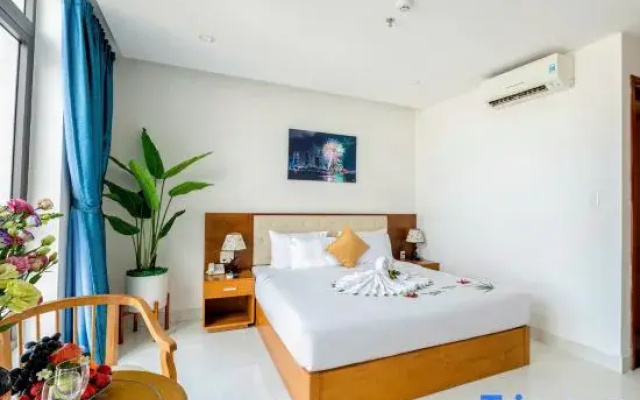 Toan Thang Beach Hotel - 100m to the Beach