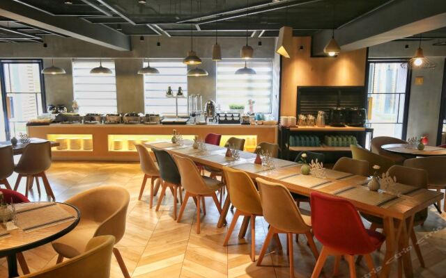 Atour Light Xi'an University Town