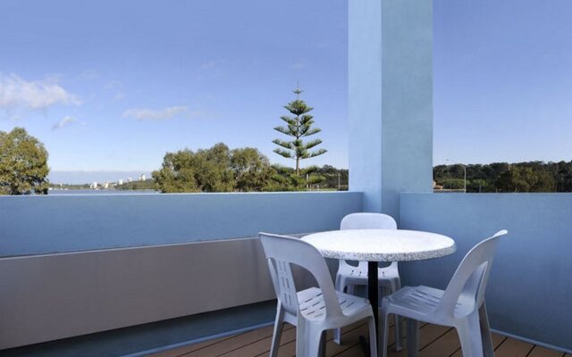 Lodestar Waterside Apartments