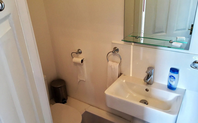 16 Pilrig Guest House