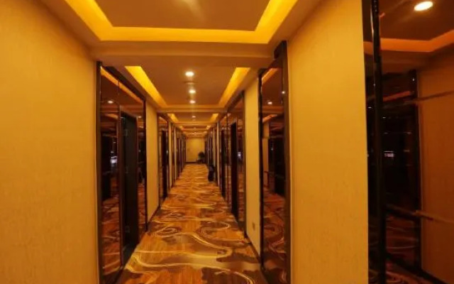 Ewan Hotel