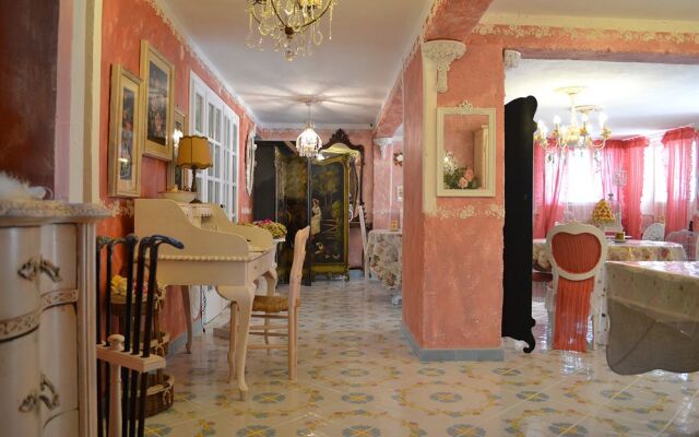 BB La Maison Boutique
