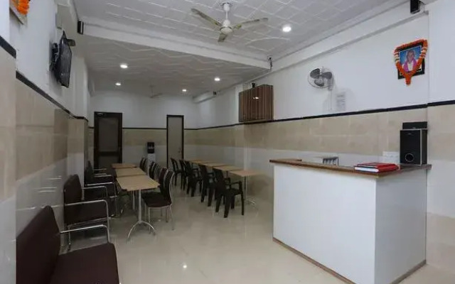 OYO 19665 Grt Residency