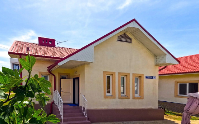 Uyutnyi dom v Siriuse v 300m ot morya