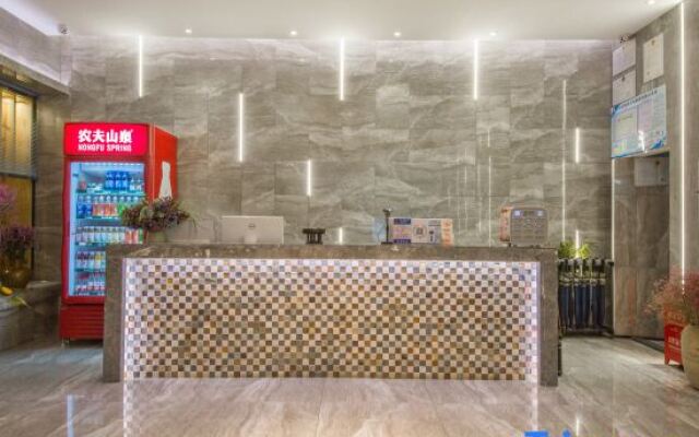 Huaxi Hongta Avenue High-speed Railway Station