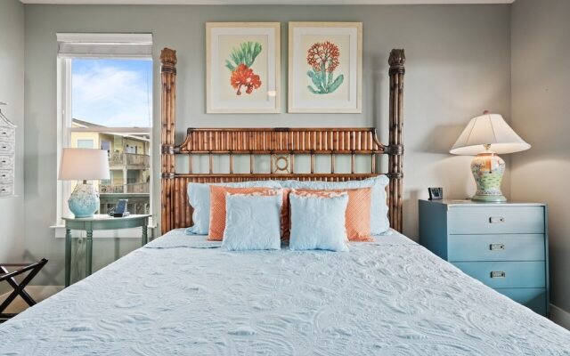 #justawavin' 3 Bedroom Home by RedAwning