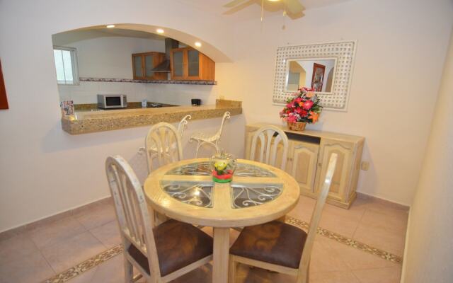 3 BR Apartment 2 BathR Rinconada Del Sol