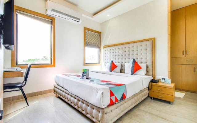 FabHotel Naman Palace