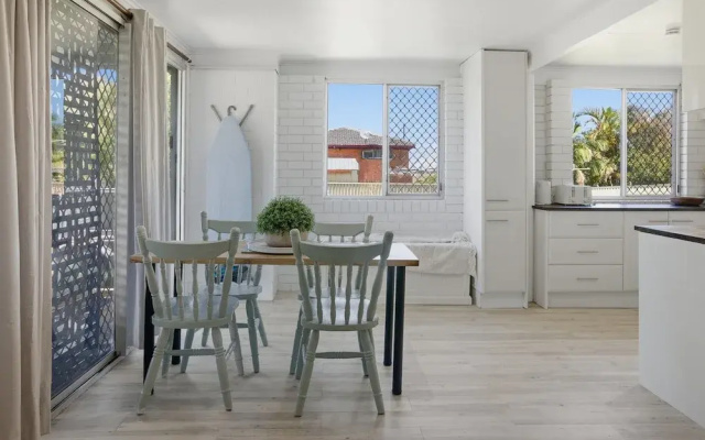 Coastal Escape With Courtyard and Parking