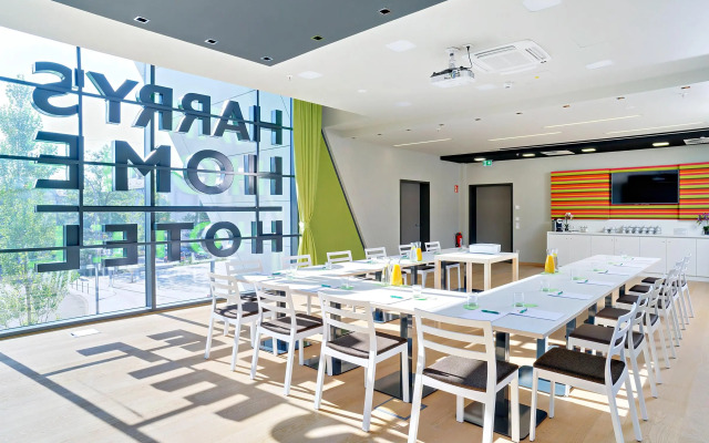 harry’s home München Moosach hotel & apartments