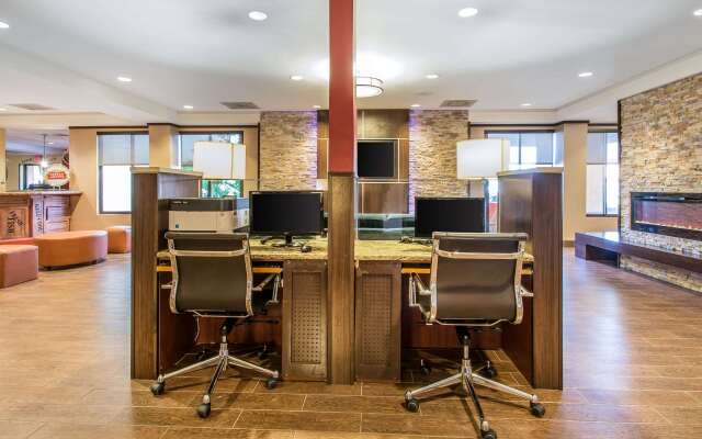 Comfort Inn & Suites Kissimmee by the Parks