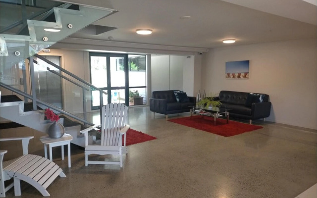 Atlas Suites And Apartments