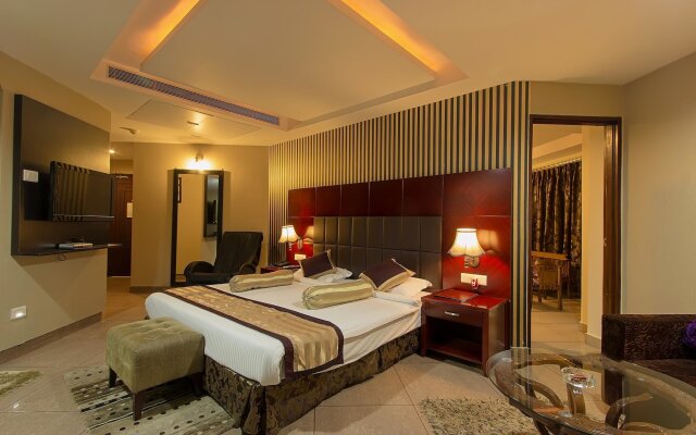 Hotel Gateway Grandeur