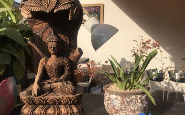Tree-Vow Homestay