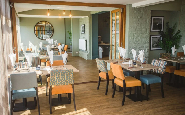 Bells Hotel and Country Club