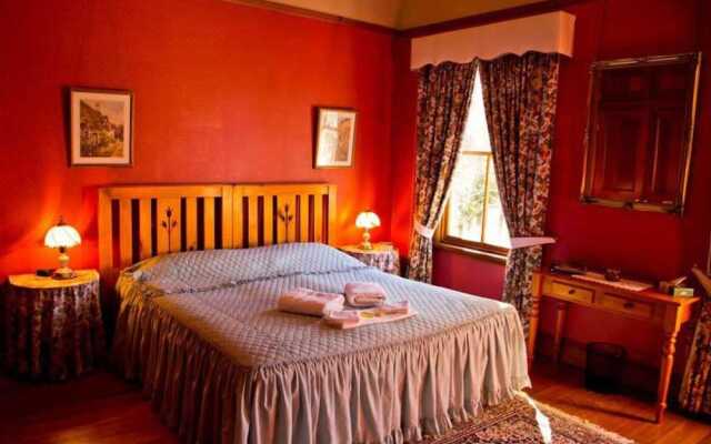 Heronswood House B & B