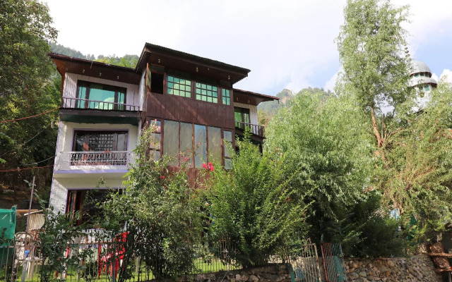 Oyo 18770 Hotel Indian Palace